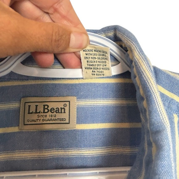 L.L. Bean Shirt Men's Size Large Blue & White Stripped Button Up - Picture 2 of 5